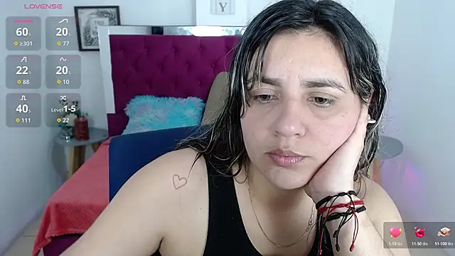 Snapshot of Isa-lox chatting on 11/06/25, 09:15 Isa-lox online show from 11/06/25, 09:15