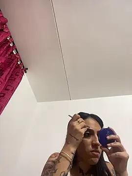 SamanthaAdele online show from 10/29/25, 10:17