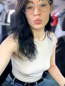 Snapshot of MeekyRich chatting on 09/09/25, 03:28 MeekyRich online show from 09/09/25, 03:28