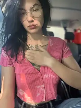 Snapshot of MeekyRich chatting on 09/16/25, 03:29 MeekyRich online show from 09/16/25, 03:29