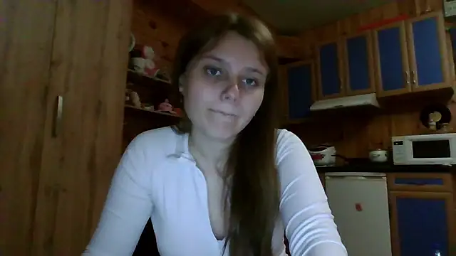 Snapshot of Little_shygirl chatting on 09/30/25, 04:56 Little shygirl online show from 09/30/25, 04:56