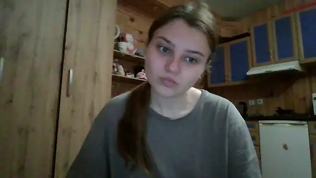 Snapshot of Little_shygirl chatting on 10/09/25, 03:59 Little shygirl online show from 10/09/25, 03:59