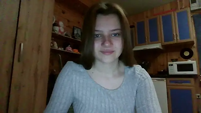 Snapshot of Little_shygirl chatting on 10/16/25, 02:12 Little shygirl online show from 10/16/25, 02:12