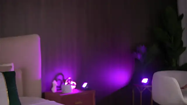 Snapshot of ChloeDevine chatting on 10/27/25, 05:11 ChloeDevine online show from 10/27/25, 05:11