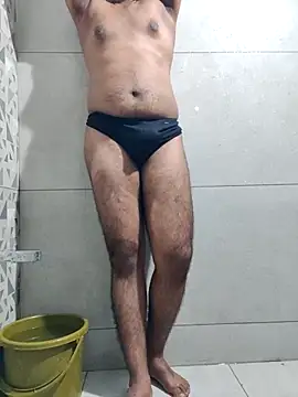 Snapshot of Brown69_guy chatting on 10/26/25, 06:52 Brown69 guy online show from 10/26/25, 06:52