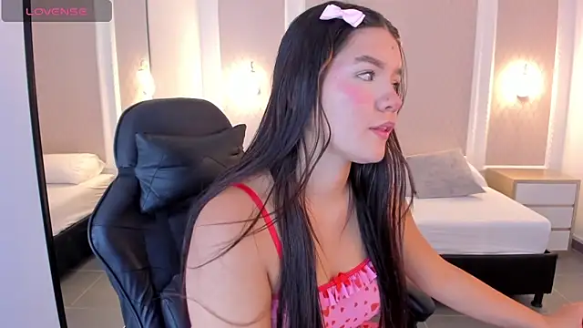 Snapshot of malu_03x chatting on 10/22/25, 02:34 malu 03x online show from 10/22/25, 02:34