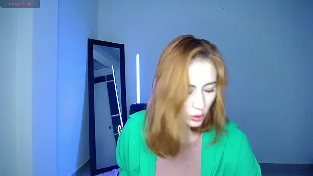 Snapshot of ANASTASIA_DOLL8 chatting on 11/17/25, 11:43 ANASTASIA DOLL8 online show from 11/17/25, 11:43