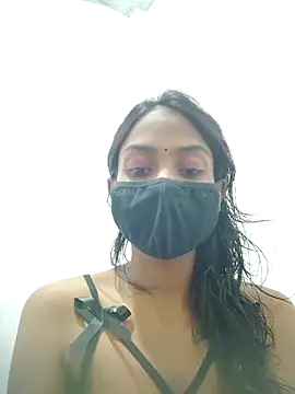 Snapshot of Riya_R24 chatting on 10/03/25, 06:38 Riya R24 online show from 10/03/25, 06:38