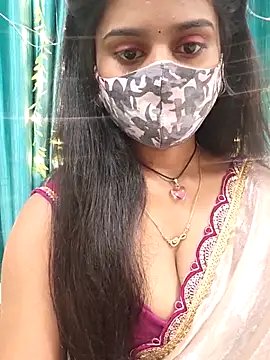 Snapshot of Aanya_hotty chatting on 10/13/25, 05:35 Aanya hotty online show from 10/13/25, 05:35