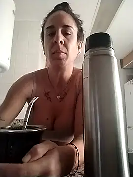 Snapshot of agustinalatina chatting on 10/16/25, 09:21 agustinalatina online show from 10/16/25, 09:21