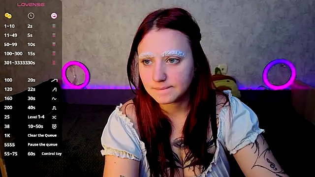 Mini Lady1 online show from 10/11/25, 09:30