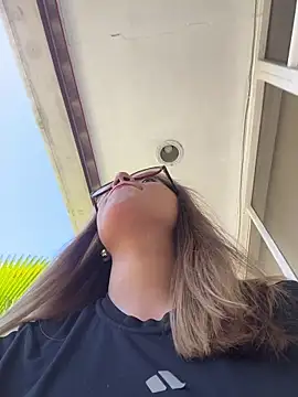 sara calderon online show from 11/01/25, 01:24