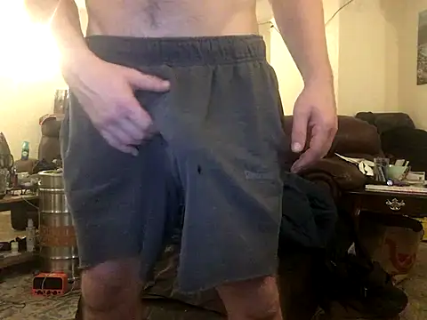 Snapshot of BriGuyXXX87 chatting on 11/14/25, 07:18 BriGuyXXX87 online show from 11/14/25, 07:18