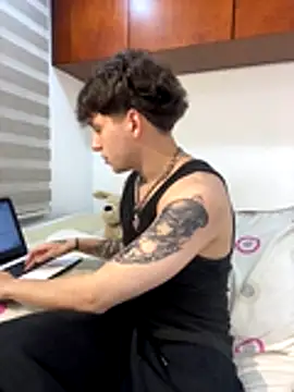 Thomas Big dick online show from 11/25/25, 01:27