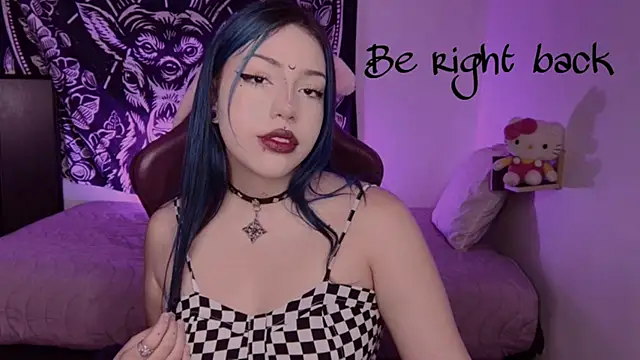 revenmiller  online show from 10/23/25, 02:16