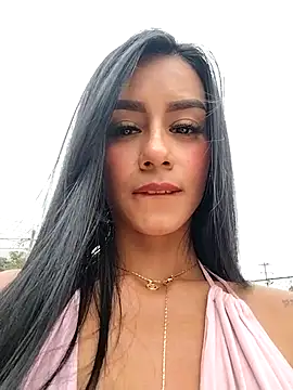 Snapshot of Juliana_Xander chatting on 09/18/25, 02:52 Juliana Xander online show from 09/18/25, 02:52