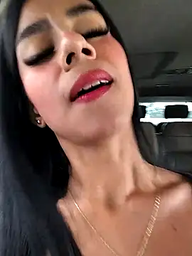 Snapshot of Juliana_Xander chatting on 10/08/25, 02:25 Juliana Xander online show from 10/08/25, 02:25