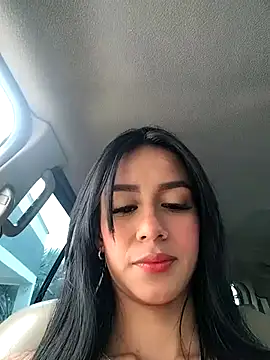 Snapshot of Juliana_Xander chatting on 10/11/25, 02:48 Juliana Xander online show from 10/11/25, 02:48