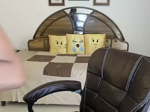 LovelyYoYo online show from 10/08/25, 02:09