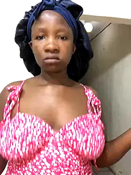 MissREAHx online show from 10/14/25, 07:14