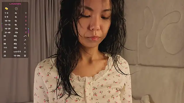 AlodiaAxley online show from 11/23/25, 06:19