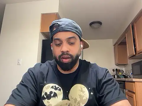 Snapshot of gogone2025 chatting on 09/11/25, 05:40 gogone2025 online show from 09/11/25, 05:40