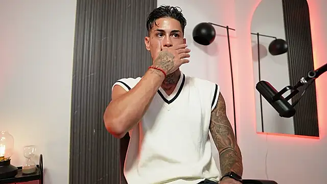 AxelVilla  online show from 09/09/25, 08:41