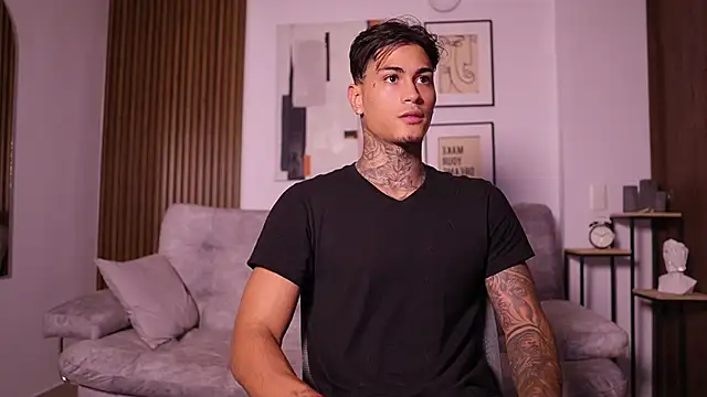 AxelVilla  online show from 10/01/25, 11:33