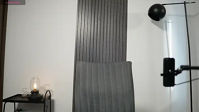 AxelVilla  online show from 11/05/25, 08:42