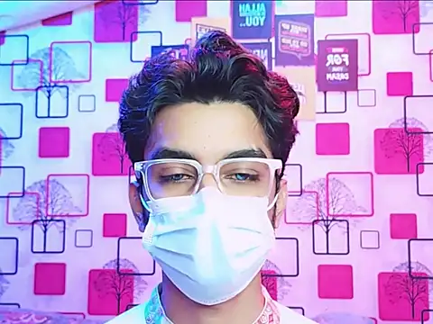 Snapshot of ChiseledCharm chatting on 10/18/25, 07:58 ChiseledCharm online show from 10/18/25, 07:58