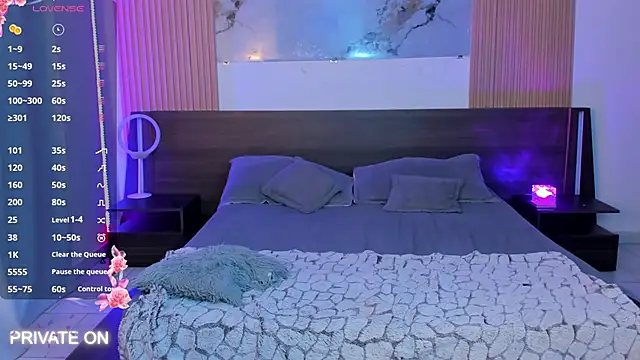 Snapshot of samanthaa_moon chatting on 10/10/25, 09:25 samanthaa moon online show from 10/10/25, 09:25