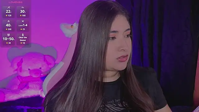 Gaby  Howards online show from 11/18/25, 09:08