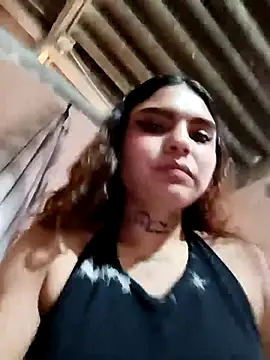 Snapshot of Alis_1327 chatting on 10/07/25, 02:58 Alis 1327 online show from 10/07/25, 02:58