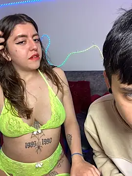 Snapshot of antonelaXantonysex chatting on 10/07/25, 06:16 antonelaXantonysex online show from 10/07/25, 06:16