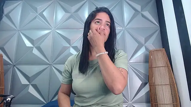 Snapshot of GreciaFox1 chatting on 09/15/25, 11:21 GreciaFox1 online show from 09/15/25, 11:21