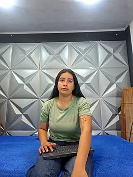 Snapshot of GreciaFox1 chatting on 11/14/25, 11:31 GreciaFox1 online show from 11/14/25, 11:31