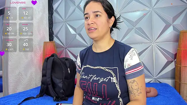 Snapshot of GreciaFox1 chatting on 11/15/25, 11:29 GreciaFox1 online show from 11/15/25, 11:29