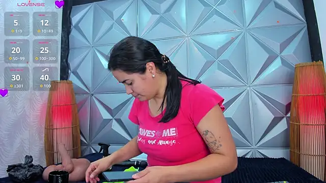 Snapshot of GreciaFox1 chatting on 11/21/25, 11:42 GreciaFox1 online show from 11/21/25, 11:42