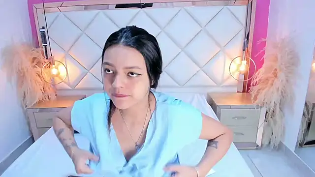 Lucianaa Collins online show from 09/16/25, 12:17