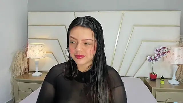 Lucianaa Collins online show from 11/14/25, 12:26