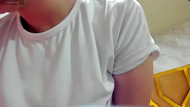 Luciifeer  online show from 10/26/25, 06:36