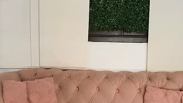 zuri villegas online show from 11/20/25, 03:23