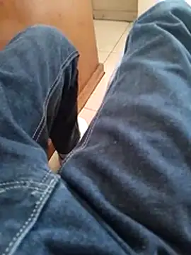 Snapshot of 92donis chatting on 10/23/25, 01:32 92donis online show from 10/23/25, 01:32