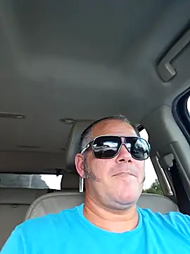 Snapshot of cubanitofeliz40 chatting on 10/27/25, 08:13 cubanitofeliz40 online show from 10/27/25, 08:13