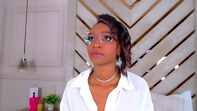 Agatha-Adams online show from 11/01/25, 03:14