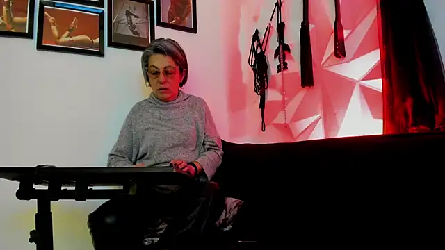 MistressNyx cg online show from 10/14/25, 02:18