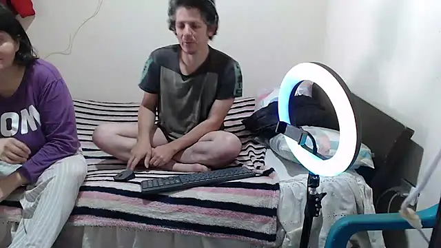 Snapshot of jade_noah_ chatting on 10/02/25, 02:13 jade noah online show from 10/02/25, 02:13