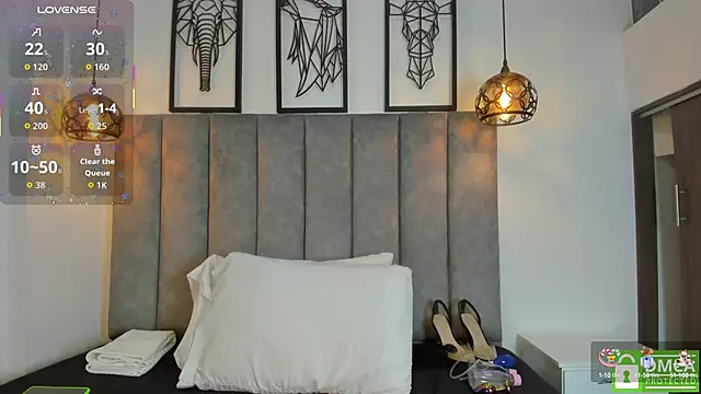 Gia Scott online show from 10/14/25, 09:37