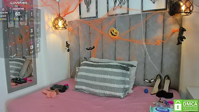 Gia Scott online show from 10/28/25, 08:22