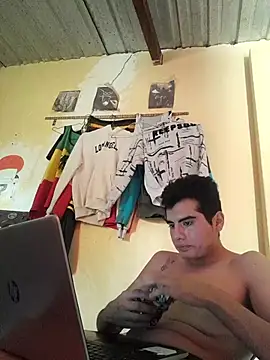 Snapshot of Ortiz3404 chatting on 10/11/25, 07:56 Ortiz3404 online show from 10/11/25, 07:56